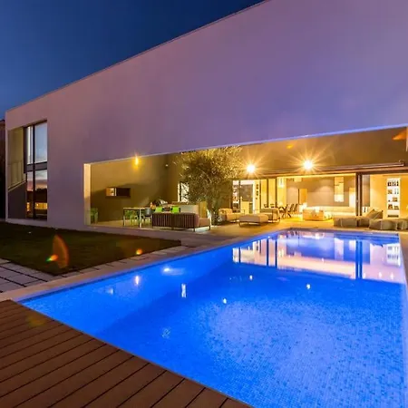 Luxury Miani Villa